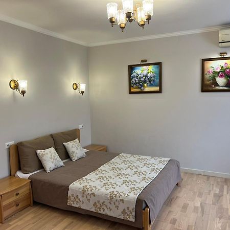 Apartment Kvitka Lviv Eksteriør bilde